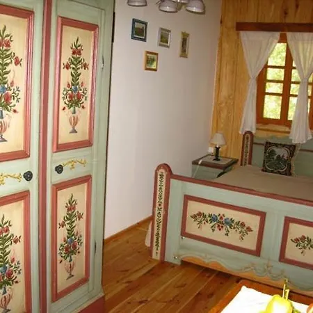 Multidezo Porta - Nepi Muemlek Hazak Az Orsegben Apartment Szalafo Exterior photo