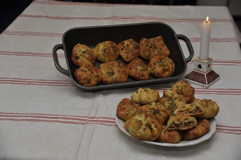 Multidezo Porta - Nepi Muemlek Hazak Az Orsegben Szalafo